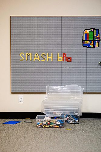 Mike Sudoma / Winnipeg Free Press
A lego idea board with a students handy craft work reading Smash Bro as the Nintendo Switch game, Super Smash Bros Ultimate was the game of choice as Winnipegs Archwood School faced off against Albuquerque New Mexicos, James Monroe Middle School in the first ever international Middle School E Sports game Wednesday afternoon
January 29, 2020