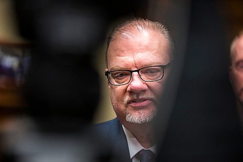 MIKAELA MACKENZIE / WINNIPEG FREE PRESS

Minister of education Kelvin Goertzen speaks to the media at the Manitoba Legislative Building in Winnipeg on Thursday, Jan. 30, 2020. For Maggie Macintosh story.
Winnipeg Free Press 2019.