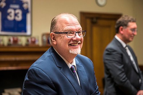 MIKAELA MACKENZIE / WINNIPEG FREE PRESS

Minister of education Kelvin Goertzen speaks to the media at the Manitoba Legislative Building in Winnipeg on Thursday, Jan. 30, 2020. For Maggie Macintosh story.
Winnipeg Free Press 2019.