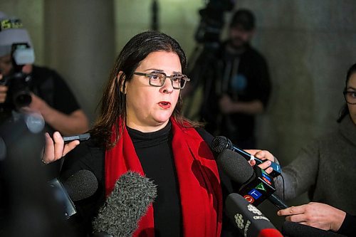 MIKAELA MACKENZIE / WINNIPEG FREE PRESS

Families minister Heather Stefanson speaks to media about the end of birth alerts at the Manitoba Legislative Building in Winnipeg on Friday, Jan. 31, 2020. For Katie May story.
Winnipeg Free Press 2019.