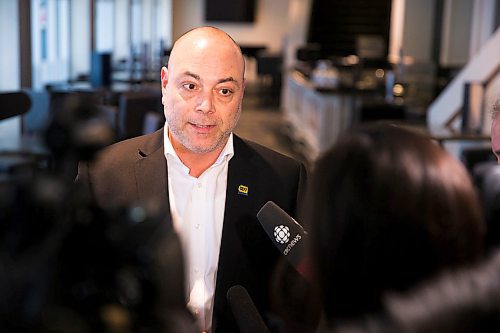 MIKAELA MACKENZIE / WINNIPEG FREE PRESS

Marco Addesa, Best Buy Canada regional loss prevention manager, speaks about retail crime at The Met in Winnipeg on Friday, Jan. 31, 2020. For Kevin Rollason story.
Winnipeg Free Press 2019.