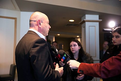 MIKAELA MACKENZIE / WINNIPEG FREE PRESS

Marco Addesa, Best Buy Canada regional loss prevention manager, speaks about retail crime at The Met in Winnipeg on Friday, Jan. 31, 2020. For Kevin Rollason story.
Winnipeg Free Press 2019.