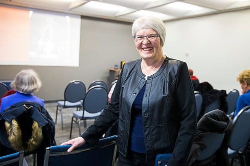 MIKAELA MACKENZIE / WINNIPEG FREE PRESS

Maureen Recksiedler poses for a portrait during a break in a lecture course she's taking called Treasure Houses of the World at Creative Retirement Manitoba in Winnipeg on Monday, Jan. 27, 2020. For Eva Wasney story.
Winnipeg Free Press 2019.