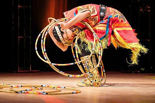 Daniel Crump / Winnipeg Free Press. Shanley Spence performs a traditional indigenous hoop dance during the University of Winnipeg Professional, Applied, and Continuing Education (P.A.C.E.) Cultural Evening at the Winnipeg Art Gallery. January 31, 2020.