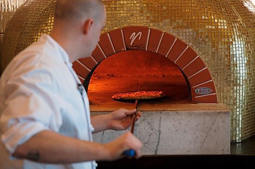 MIKE DEAL / WINNIPEG FREE PRESS
Gusto North in the Hargrave St. Market, 242 Hargrave, 2nd floor.
Jesse Friesen, Executive Chef with Academy Hospitality Co. prepares a De Niro pizza.
200203 - Monday, February 03, 2020.