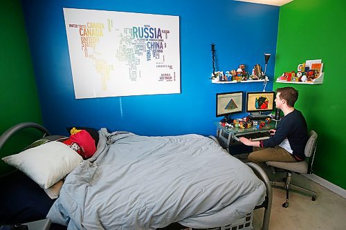 JOHN WOODS / WINNIPEG FREE PRESS
Braden Ganetsky is a puzzle creator and has a 3D printer in his bedroom, and has sold his creations online, is photographed in his Winnipeg bedroom Monday, February 3, 2020. 

Reporter: ?