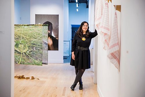 MIKAELA MACKENZIE / WINNIPEG FREE PRESS

Franchesca Hebert-Spence, curator, poses for a portrait in the beadwork exhibit May the land remember you as you walk upon its surface at C2 Centre for Craft in Winnipeg on Tuesday, Feb. 4, 2020. For Declan Schroeder story.
Winnipeg Free Press 2019.