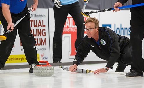 MIKE DEAL / WINNIPEG FREE PRESS
Skip Gerry Janz during his teams match against Team Chambers at Eric Coy Arena Wednesday afternoon on day one of the 2020 Viterra Curling Championship.
200205 - Wednesday, February 05, 2020.