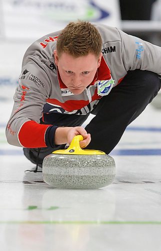 MIKE DEAL / WINNIPEG FREE PRESS
Skip Braden Calvert during his teams match against Team Gitzel at Eric Coy Arena Wednesday afternoon on day one of the 2020 Viterra Curling Championship.
200205 - Wednesday, February 05, 2020.