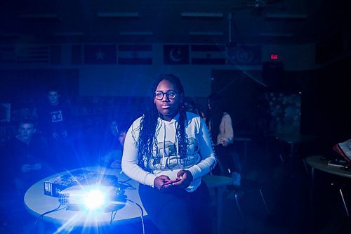 MIKAELA MACKENZIE / WINNIPEG FREE PRESS

Grade seven student Rae Ryan plays a video game at Archwood School before an e-sports match at the school in Winnipeg on Wednesday, Feb. 5, 2020. For Ben Waldman story.
Winnipeg Free Press 2019.