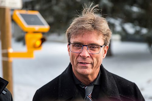 MIKAELA MACKENZIE / WINNIPEG FREE PRESS

Kevin Klein, city councillor for Charleswood-Tuxedo-Westwood, speaks at a media event by a flashing light that a citizen recently installed by Winnipeg Mennonite Elementary & Middle School in Winnipeg on Thursday, Feb. 6, 2020. For Ben Waldman story.
Winnipeg Free Press 2019.