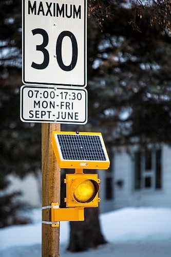 MIKAELA MACKENZIE / WINNIPEG FREE PRESS

A citizen-installed flashing light at Winnipeg Mennonite Elementary & Middle School in Winnipeg on Thursday, Feb. 6, 2020. For Ben Waldman story.
Winnipeg Free Press 2019.