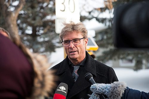 MIKAELA MACKENZIE / WINNIPEG FREE PRESS

Kevin Klein, city councillor for Charleswood-Tuxedo-Westwood, speaks at a media event by a flashing light that a citizen recently installed by Winnipeg Mennonite Elementary & Middle School in Winnipeg on Thursday, Feb. 6, 2020. For Ben Waldman story.
Winnipeg Free Press 2019.