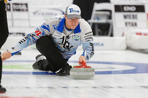 MIKE DEAL / WINNIPEG FREE PRESS
Skip Steve Irwin during his teams match against Team Chambers at Eric Coy Arena Thursday afternoon on day two of the 2020 Viterra Curling Championship.
200206 - Thursday, February 06, 2020.