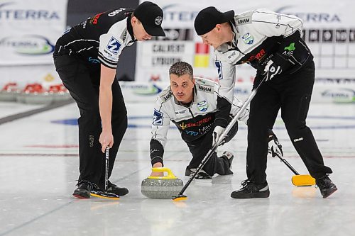 MIKE DEAL / WINNIPEG FREE PRESS
Skip William Lyburn during his teams match against Team Calvert at Eric Coy Arena Friday morning on day three of the 2020 Viterra Curling Championship.
200207 - Friday, February 07, 2020.