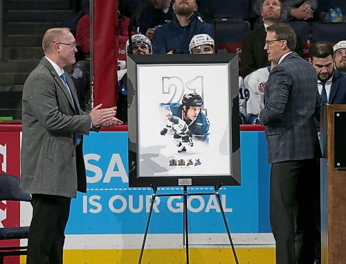 SHANNON VANRAES / WINNIPEG FREE PRESS
Jimmy Roy speaks to fans after the Manitoba Moose Hockey Club officially retired his number, 21, during a ceremony at Bell MTS Place on February 7, 2020.