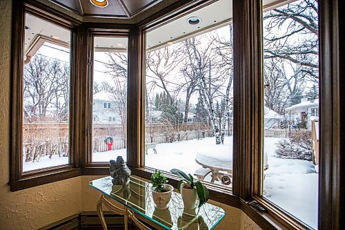 MIKAELA MACKENZIE / WINNIPEG FREE PRESS

The view to the backyard from the addition living room at 68 Ash Street in River Heights in Winnipeg on Monday, Feb. 10, 2020. For Todd Lewys story.
Winnipeg Free Press 2019.