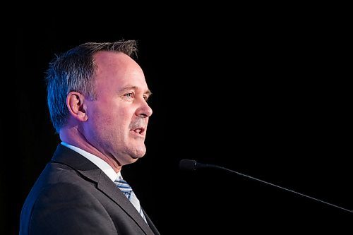 MIKAELA MACKENZIE / WINNIPEG FREE PRESS

Rick White, CEO of theCanadian Canola Growers Association, speaks after funding was announced in support of Canadas grain industry at the CropConnect Conference at the Victoria Inn Hotel and Conference Centre in Winnipeg on Wednesday, Feb. 12, 2020. For Martin Cash story.
Winnipeg Free Press 2019.