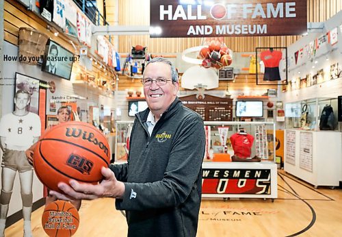 RUTH BONNEVILLE  /  WINNIPEG FREE PRESS 


VOLUNTEER - Ross Wedlake

Photo of, Ross Wedlake, longtime volunteer with Basketball Manitoba and coach, with the Basketball Manitoba Hall of Fame museum  (at the U of W's Duckworth Centre) behind him.

Aaron Epp's column. 

Feb 12th,, 2020
