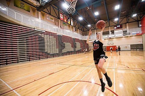 MIKAELA MACKENZIE / WINNIPEG FREE PRESS

Lena Wenke at Wesmen women's basketball practice at the Duckworth Centre in Winnipeg on Wednesday, Feb. 12, 2020. For Taylor Allen story.
Winnipeg Free Press 2019.