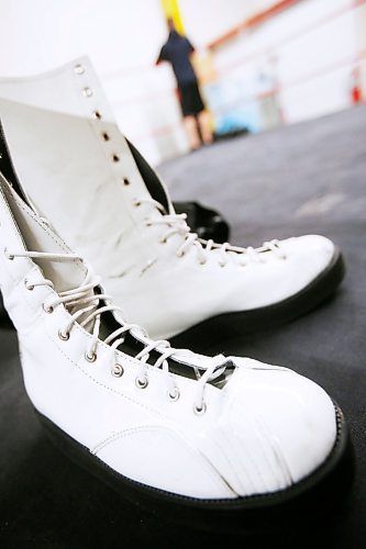 JOHN WOODS / WINNIPEG FREE PRESS
A pair of boots sit ringside as wrestlers AJ Larocque, aka AJ Sanchez and George Hudson, aka Dash Royal, train Wednesday, February 12, 2020. Wrestling involves artistry, performance and storytelling.

Reporter: Koncan