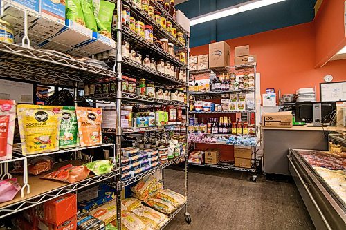 Mike Sudoma / Winnipeg Free Press
Grocery Shelves fully stocked with specialty items inside Bernsteins Delicatessen Thursday
February 13, 2020