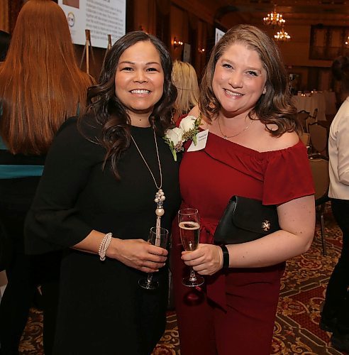 JASON HALSTEAD / WINNIPEG FREE PRESS

From left, Jessica Dumas (Winnipeg Chamber of Commerce chairperson) and Patricia Katz (past president and council member, Future Leaders of Manitoba) at the Future Leaders of Manitoba's 12th annual awards ceremony on Jan. 30, 2020, at the Fort Garry Hotel. (See Social Page)