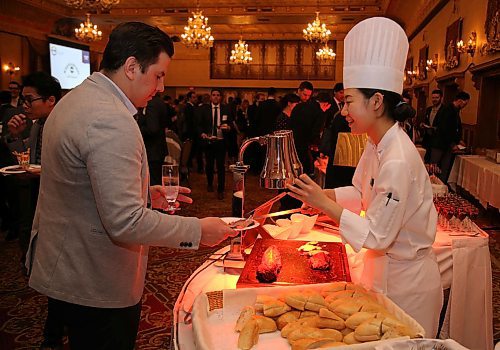 JASON HALSTEAD / WINNIPEG FREE PRESS

Guests enjoy the food stations at the Future Leaders of Manitoba's 12th annual awards ceremony on Jan. 30, 2020, at the Fort Garry Hotel. (See Social Page)