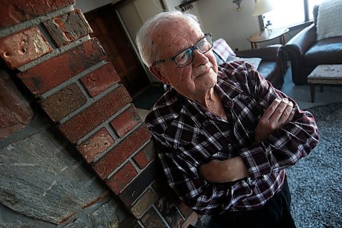 JOHN WOODS / WINNIPEG FREE PRESS
John Ens, a mennonite who escaped Soviet-controlled Ukraine in 1947, is photographed in his home in Winnipeg Tuesday, February 18, 2020. Ens is a subject in the documentary Volendam: A Refugee Story which premieres February 20 at the Winnipeg Real to Reel Film Festival.

Reporter: Longhurst