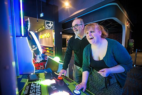 MIKAELA MACKENZIE / WINNIPEG FREE PRESS

Free Press reporters Randall King (left) and Erin Lebar play arcade games at The Rec Room entertainment centre in Winnipeg on Wednesday, Feb. 19, 2020. For Randall/Erin/Frances story.
Winnipeg Free Press 2019.