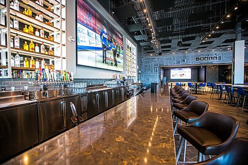 MIKAELA MACKENZIE / WINNIPEG FREE PRESS

The bar area at The Rec Room entertainment centre in Winnipeg on Wednesday, Feb. 19, 2020. For Randall/Erin/Frances story.
Winnipeg Free Press 2019.