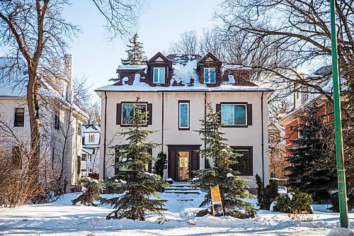 MIKAELA MACKENZIE / WINNIPEG FREE PRESS

The former home of premier John Bracken, 604 Stradbrook Ave., which is slated to be demolished, in Winnipeg on Wednesday, Feb. 19, 2020. For Katie story.
Winnipeg Free Press 2019.