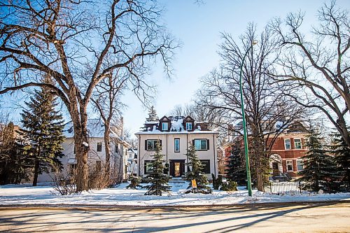 MIKAELA MACKENZIE / WINNIPEG FREE PRESS

The former home of premier John Bracken, 604 Stradbrook Ave. and its two neighbouring properties (all of which are slated to be demolished) in Winnipeg on Wednesday, Feb. 19, 2020. For Katie story.
Winnipeg Free Press 2019.