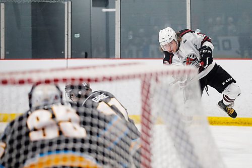 JOHN WOODS / WINNIPEG FREE PRESS
Hunter Cloutier of the Virden Oil Capitals takes the shot as he plays against the Winnipeg Blues in their MJHL game at The Rink in Winnipeg Tuesday, February 18, 2020. 

Reporter: Sawatzky