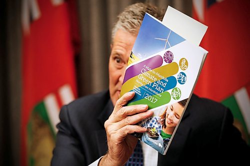 JOHN WOODS / WINNIPEG FREE PRESS
Manitoba Premier Brian Pallister speaks to reporters about his governments climate and green plan at the Manitoba Legislature in Winnipeg Wednesday, February 19, 2020. 

Reporter: ?