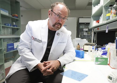 RUTH BONNEVILLE  /  WINNIPEG FREE PRESS 

SCHLES - heart month


Photos of Dr. Ross Feldman working in his lab.

For story on Heart Month featuring the work of three local researchers on women's cardiovascular health. 

J Schlesinger story.

Feb 21st,, 2020
