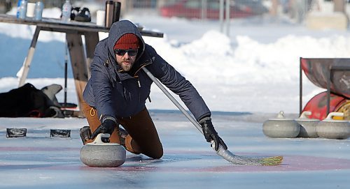 JASON HALSTEAD / WINNIPEG FREE PRESS

Cody McDonald of the Rock Bottoms team makes a shot at the 19th annual Ironman Outdoor Curling Bonspiel on Feb. 9, 2020 in Memorial Park. (See Social Page)