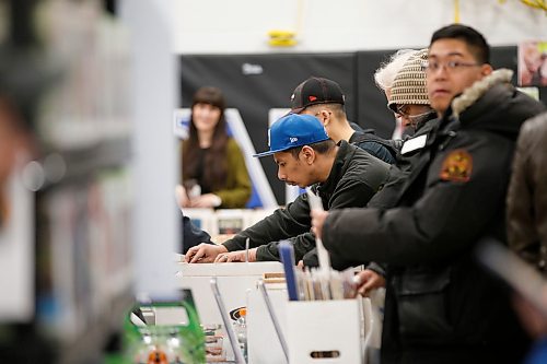 JOHN WOODS / WINNIPEG FREE PRESS
Dealers and buyers were on hand to pick up some comic deals at the Lansdowne Comic Con at Ecole Lansdowne in Winnipeg Sunday, February 23, 2020. 

Reporter: Standup