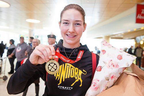 MIKE DEAL / WINNIPEG FREE PRESS
Team Manitoba lead Briane Meilleur after arriving at the Winnipeg James Armstrong International Airport Monday morning following her teams big win at the Scotties Tournament of Hearts in Moose Jaw, Sask. on Sunday.
200224 - Monday, February 24, 2020.