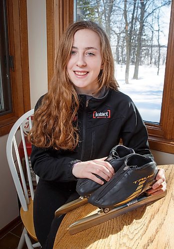 MIKE DEAL / WINNIPEG FREE PRESS
Speedskater Alexa Scott just came back with a bronze medal from the world junior championships in Poland.
200226 - Wednesday, February 26, 2020.