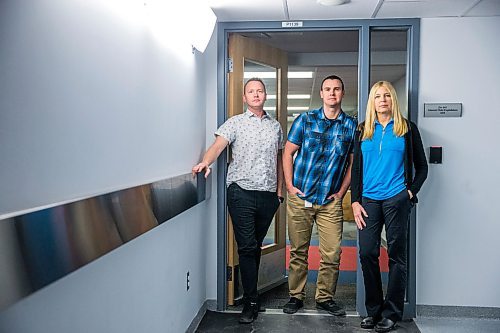 MIKAELA MACKENZIE / WINNIPEG FREE PRESS

Justin Fiebelkorn, technology crimes detective (left), Chad Black, detective, and Sgt. Lisa Bryce of the Winnipeg Police Service's Internet Child Exploitation unit pose for a portrait in their office in Winnipeg on Friday, Feb. 28, 2020. For Dean Pritchard story.
Winnipeg Free Press 2019.