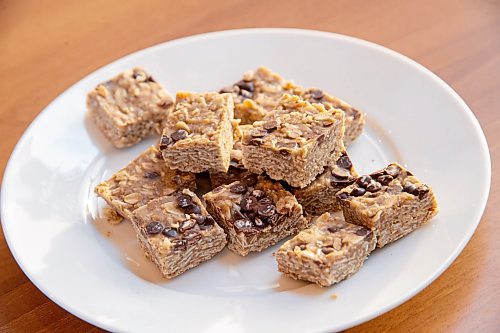 Mike Sudoma / Winnipeg Free Press
A sample of granola bars made by Prairie Crocket Farms co-owner, Lesley Setppler, made using cricket powder instead of flower
February 26, 2020