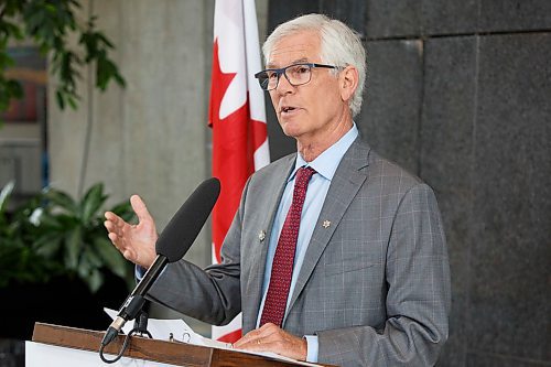 MIKE DEAL / WINNIPEG FREE PRESS
MP Jim Carr (Winnipeg South Centre), the prime ministers special advisor for the Prairies, on behalf of Catherine McKenna, minister of infrastructure and communities, Central Services Minister Reg Helwer and Jay Grewal, president and CEO of Manitoba Hydro, announced funding for the Birtle Transmission Line linking Saskatchewan to Manitobas green, renewable energy. 
The Government of Canada is investing more than $18.7 million, and the government of Manitoba is contributing more than $42 million, in this project through the Green Infrastructure Stream of the Investing in Canada Plan. 
200302 - Monday, March 02, 2020.