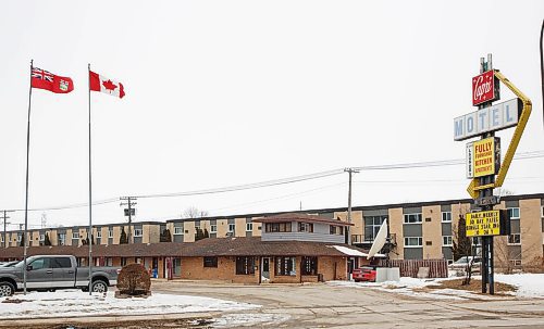 MIKE DEAL / WINNIPEG FREE PRESS
The Capri Motel at 1819 Pembina Hwy.
200302 - Monday, March 02, 2020.