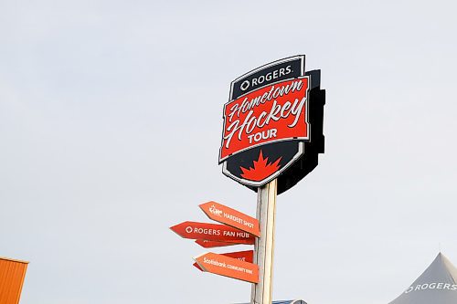 Mike Sudoma / Winnipeg Free Press
A Rogers Hometown Hockey sign at Peguis First Nation Saturday afternoon
February 29, 2020