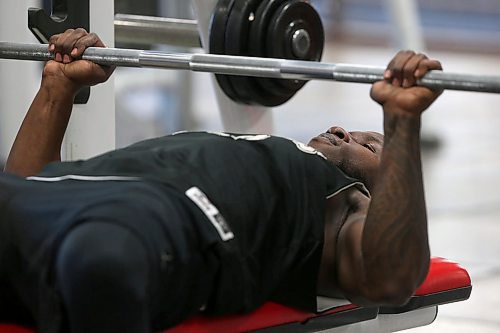 SHANNON VANRAES / WINNIPEG FREE PRESS
Serge Uwimana at the YMCA in downtown Winnipeg, where he regularly works out, on March 3, 2020.