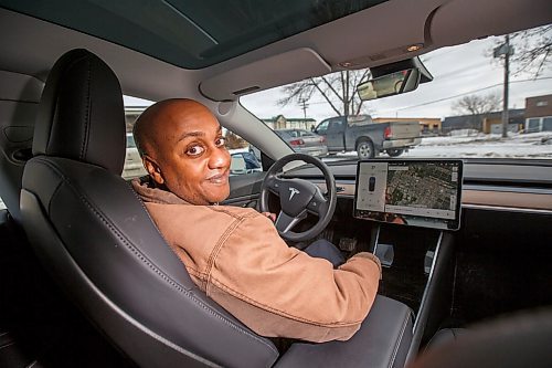 MIKE DEAL / WINNIPEG FREE PRESS
Stirling Walkes owns a 2018 Tesla Model 3.
See Haney Louka story for Auto section
200304 - Wednesday, March 04, 2020.