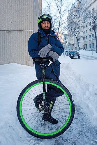 MIKE DEAL / WINNIPEG FREE PRESS
Daniel Voth has his winter tire on. Tire. Singular. Hes become known for riding his unicycle to work, and not even an icy winter road, nor over-aggressive Winnipeg traffic, can stop him.
200305 - Thursday, March 05, 2020.