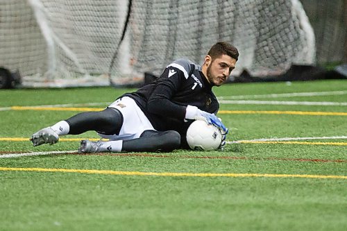 MIKE DEAL / WINNIPEG FREE PRESS
Valour FC Goalie James Pantemis during training camp at WSF Soccer South Monday morning.
200309 - Monday, March 09, 2020.