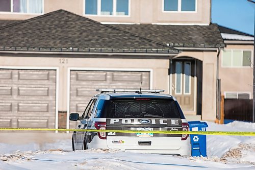 MIKAELA MACKENZIE / WINNIPEG FREE PRESS

The scene of an officer-involved shooting on the 100 block of Kowalsky Crescent in Charleswood in Winnipeg on Tuesday, March 10, 2020. 
Winnipeg Free Press 2019.